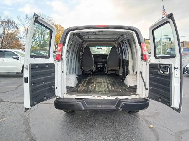 2017 Chevrolet Express Work Van
