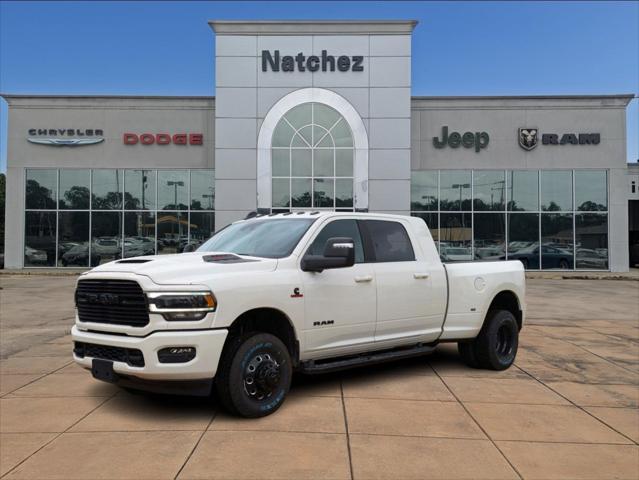 2024 RAM Ram 3500 RAM 3500 LARAMIE MEGA CAB 4X4 64 BOX