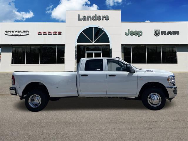 2024 RAM Ram 3500 RAM 3500 TRADESMAN CREW CAB 4X4 8 BOX