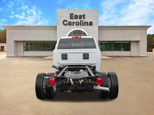 2024 RAM Ram 5500 Chassis Cab RAM 5500 TRADESMAN CHASSIS CREW CAB 4X4 60 CA
