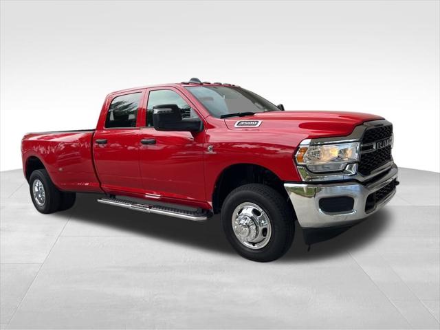 2024 RAM Ram 3500 RAM 3500 TRADESMAN CREW CAB 4X4 8 BOX