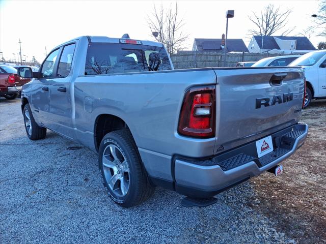 2025 RAM Ram 1500 RAM 1500 TRADESMAN QUAD CAB 4X4 64 BOX