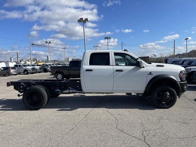 2024 RAM Ram 5500 Chassis Cab RAM 5500 TRADESMAN CHASSIS CREW CAB 4X4 60 CA