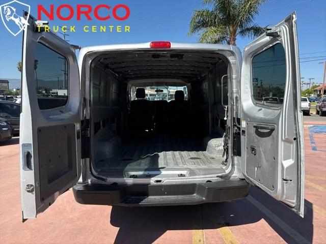 2012 Nissan 1500 NV1500 S V6