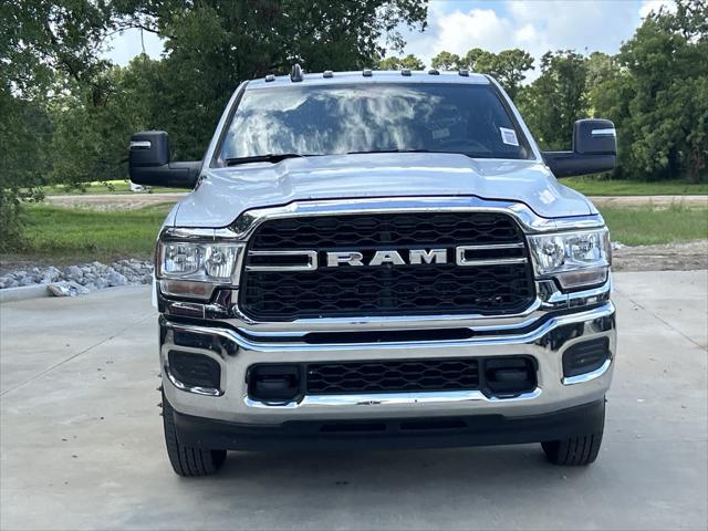 2024 RAM Ram 3500 Chassis Cab RAM 3500 TRADESMAN CREW CAB CHASSIS 4X4 60 CA