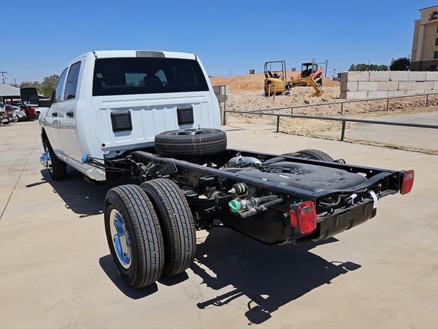 2024 RAM Ram 3500 Chassis Cab RAM 3500 TRADESMAN CREW CAB CHASSIS 4X4 60 CA