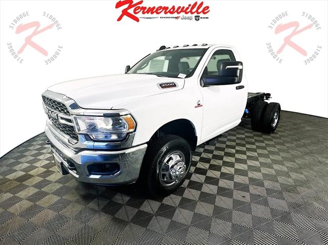 2024 RAM Ram 3500 Chassis Cab RAM 3500 TRADESMAN CHASSIS REGULAR CAB 4X4 60 CA