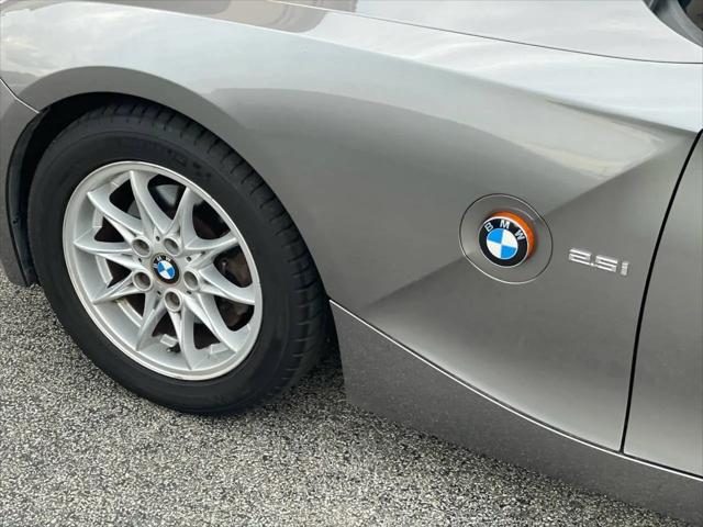 2003 BMW Z4 2.5i