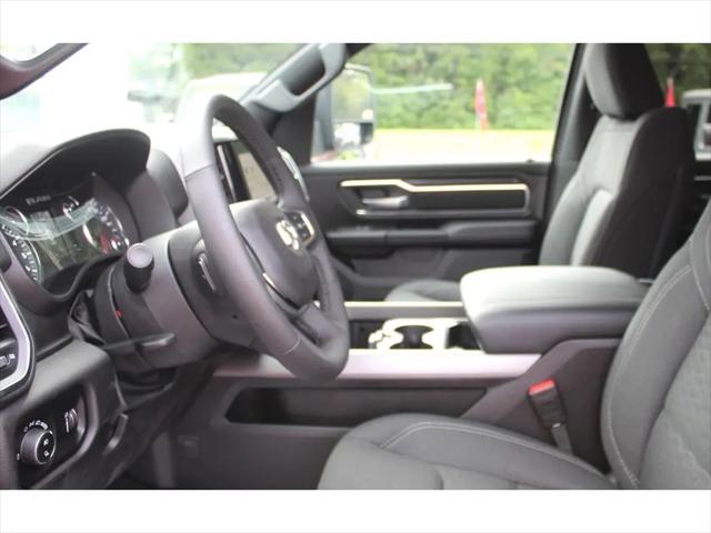 2025 Ram 1500 Big Horn Crew Cab 4x4 64 Box