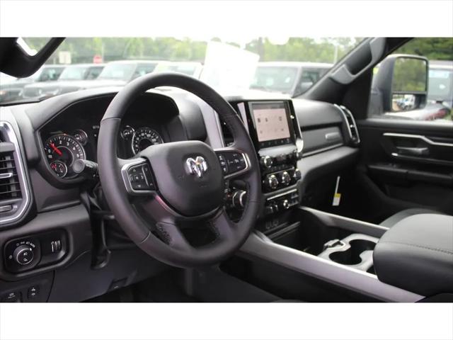 2025 Ram 1500 Big Horn Crew Cab 4x4 64 Box