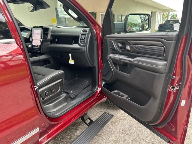 2025 Ram 1500 Limited Crew Cab 4x4 57 Box