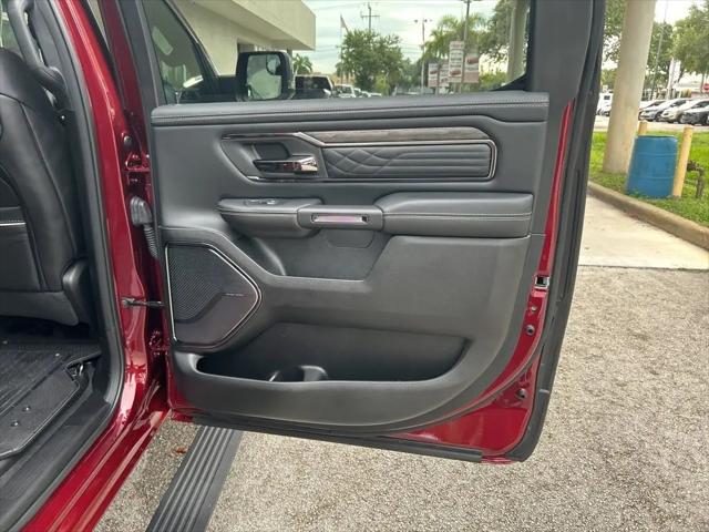2025 Ram 1500 Limited Crew Cab 4x4 57 Box