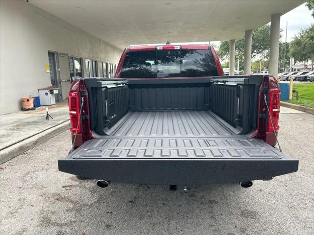2025 Ram 1500 Limited Crew Cab 4x4 57 Box