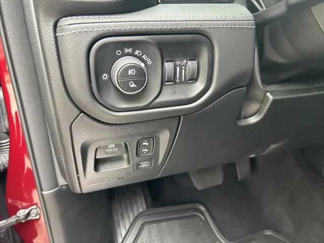 2025 Ram 1500 Limited Crew Cab 4x4 57 Box