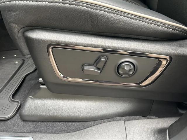 2025 Ram 1500 Limited Crew Cab 4x4 57 Box