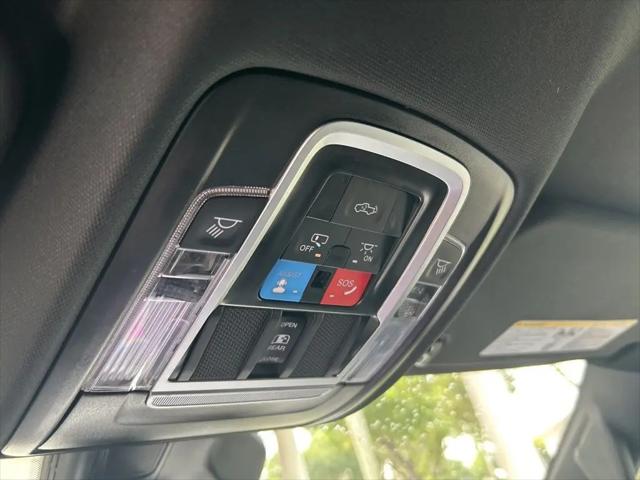 2025 Ram 1500 Limited Crew Cab 4x4 57 Box