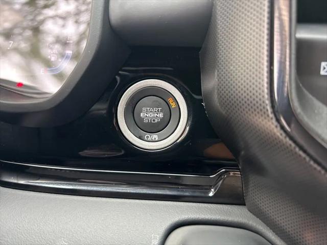 2025 Ram 1500 Limited Crew Cab 4x4 57 Box