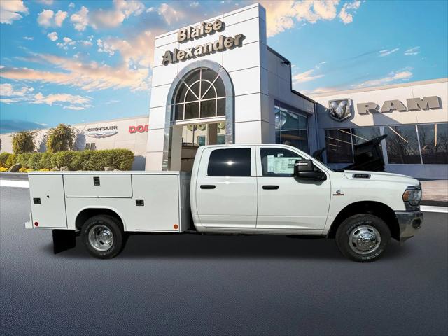 2024 RAM Ram 3500 Chassis Cab RAM 3500 TRADESMAN CREW CAB CHASSIS 4X4 60 CA