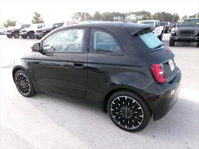 2024 Fiat FIAT 500e 500e INSPI(RED)