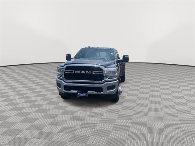 2024 RAM Ram 3500 RAM 3500 TRADESMAN CREW CAB 4X4 8 BOX