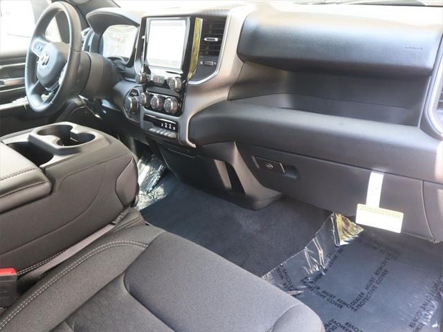 2025 Ram 1500 Big Horn Crew Cab 4x4 6'4" Box