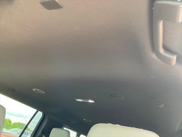 2022 Chevrolet Suburban 4WD LT