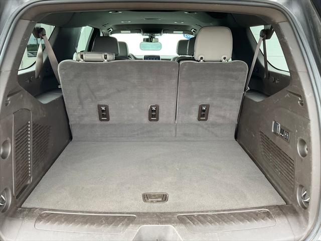 2022 Chevrolet Suburban 4WD LT