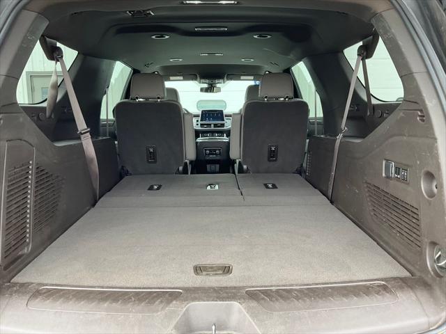 2022 Chevrolet Suburban 4WD LT