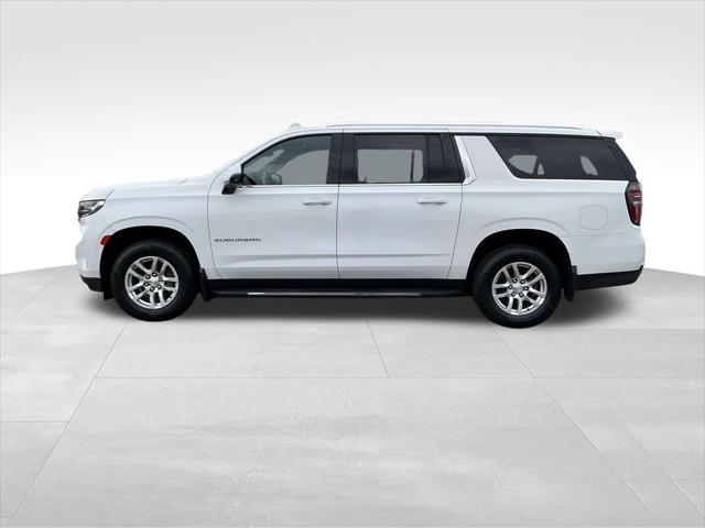 2022 Chevrolet Suburban 4WD LT