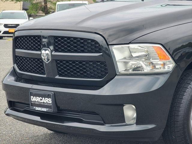 2017 RAM 1500 Express Crew Cab 4x4 57 Box