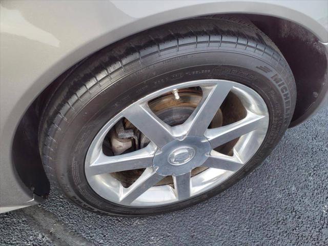 2005 Cadillac XLR Standard