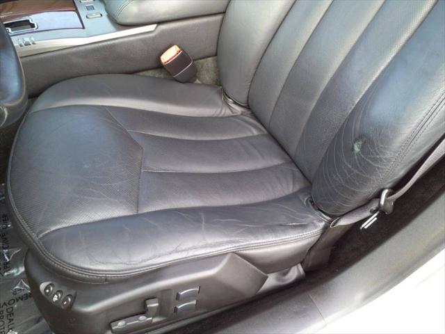 2005 Cadillac XLR Standard
