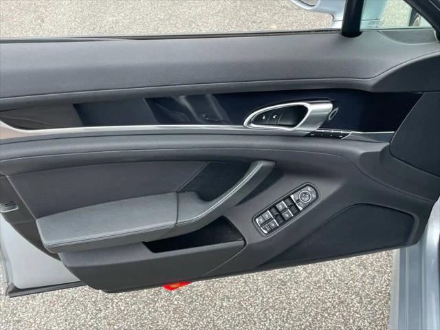 2014 Porsche Panamera 4