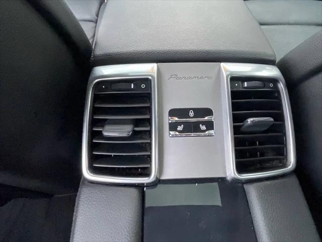 2014 Porsche Panamera 4