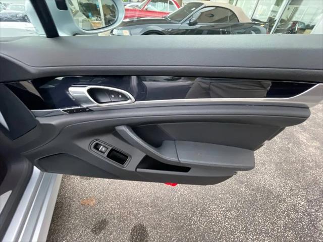 2014 Porsche Panamera 4