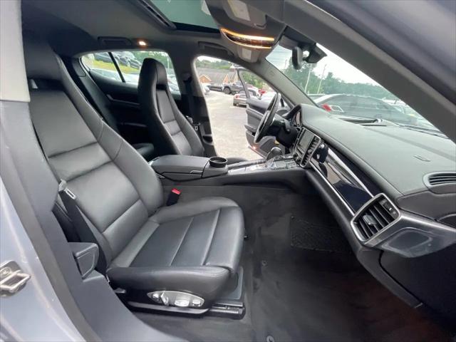 2014 Porsche Panamera 4