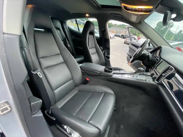 2014 Porsche Panamera 4