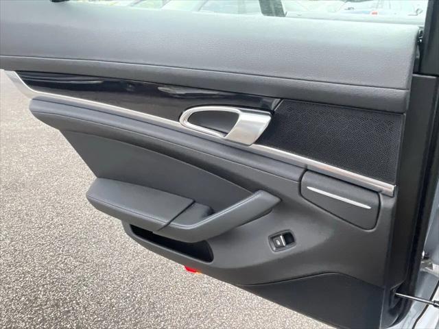 2014 Porsche Panamera 4