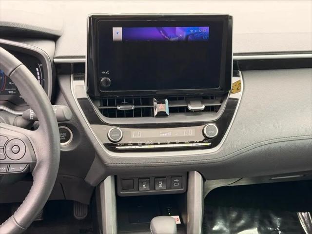 2023 Toyota Corolla Cross XLE