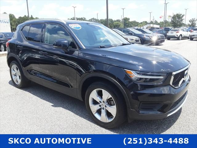 2020 Volvo XC40 T5 Momentum