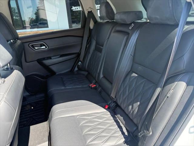2021 Nissan Rogue Platinum Intelligent AWD