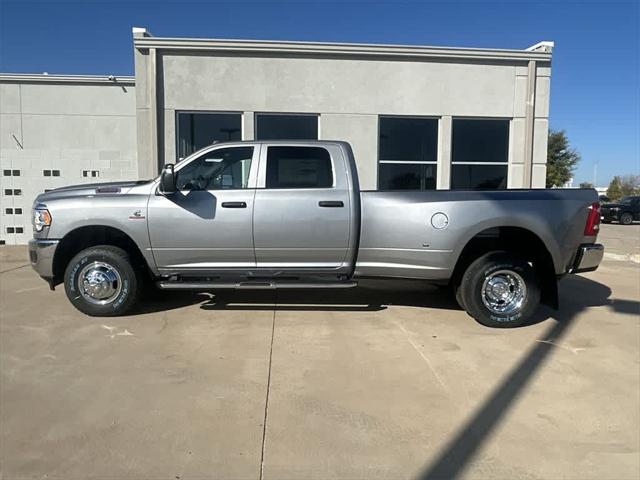 2024 RAM Ram 3500 RAM 3500 TRADESMAN CREW CAB 4X4 8 BOX