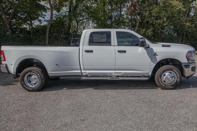 2024 RAM Ram 3500 RAM 3500 TRADESMAN CREW CAB 4X4 8 BOX