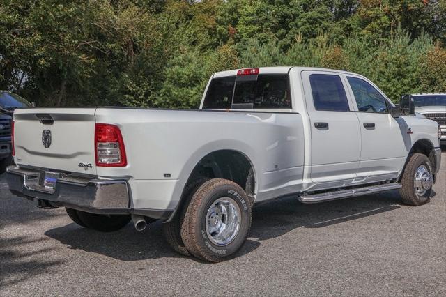 2024 RAM Ram 3500 RAM 3500 TRADESMAN CREW CAB 4X4 8 BOX