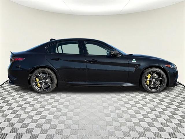 2024 Alfa Romeo Giulia GIULIA QUADRIFOGLIO CARBON RWD