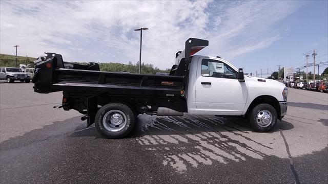 2024 RAM Ram 3500 Chassis Cab RAM 3500 TRADESMAN CHASSIS REGULAR CAB 4X4 60 CA
