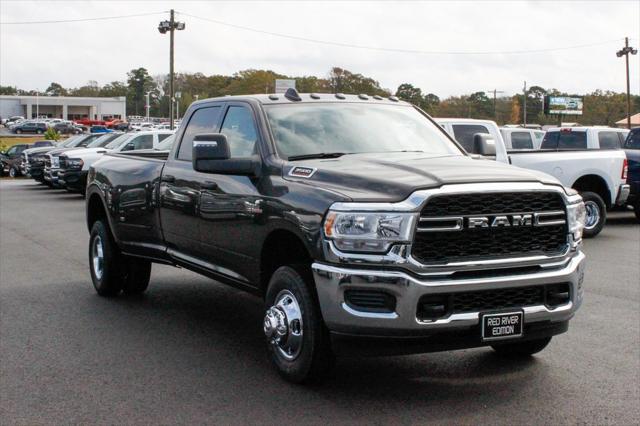 2024 RAM Ram 3500 RAM 3500 TRADESMAN CREW CAB 4X4 8 BOX