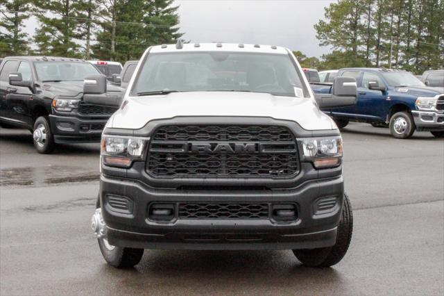 2024 RAM Ram 3500 RAM 3500 TRADESMAN CREW CAB 4X4 8 BOX