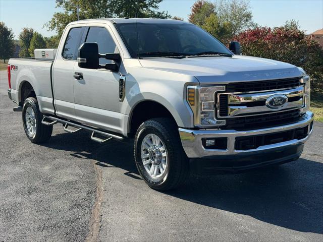 2019 Ford F-250 XLT Pickup 4D 6 3/4 ft for sale in Brookline, MO