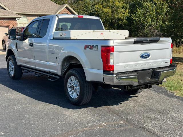 2019 Ford F-250 XLT Pickup 4D 6 3/4 ft